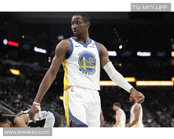 科林塞克斯顿的篮球之路：从新秀到全明星的成长历程与挑战